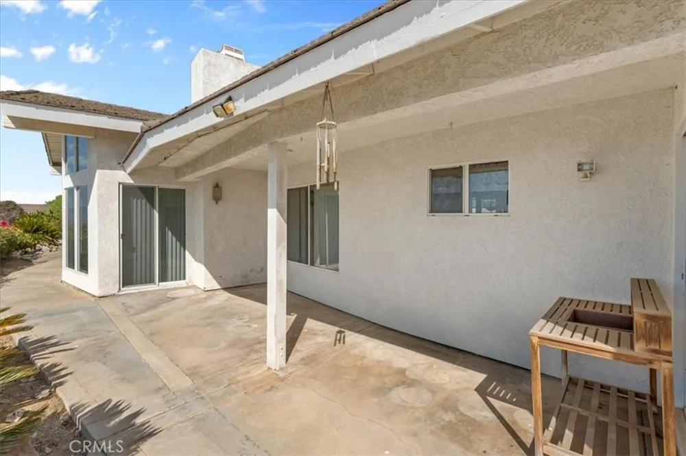 7350 Live Oak Riverside, CA 92509