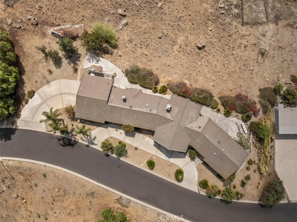 7350 Live Oak Riverside, CA 92509