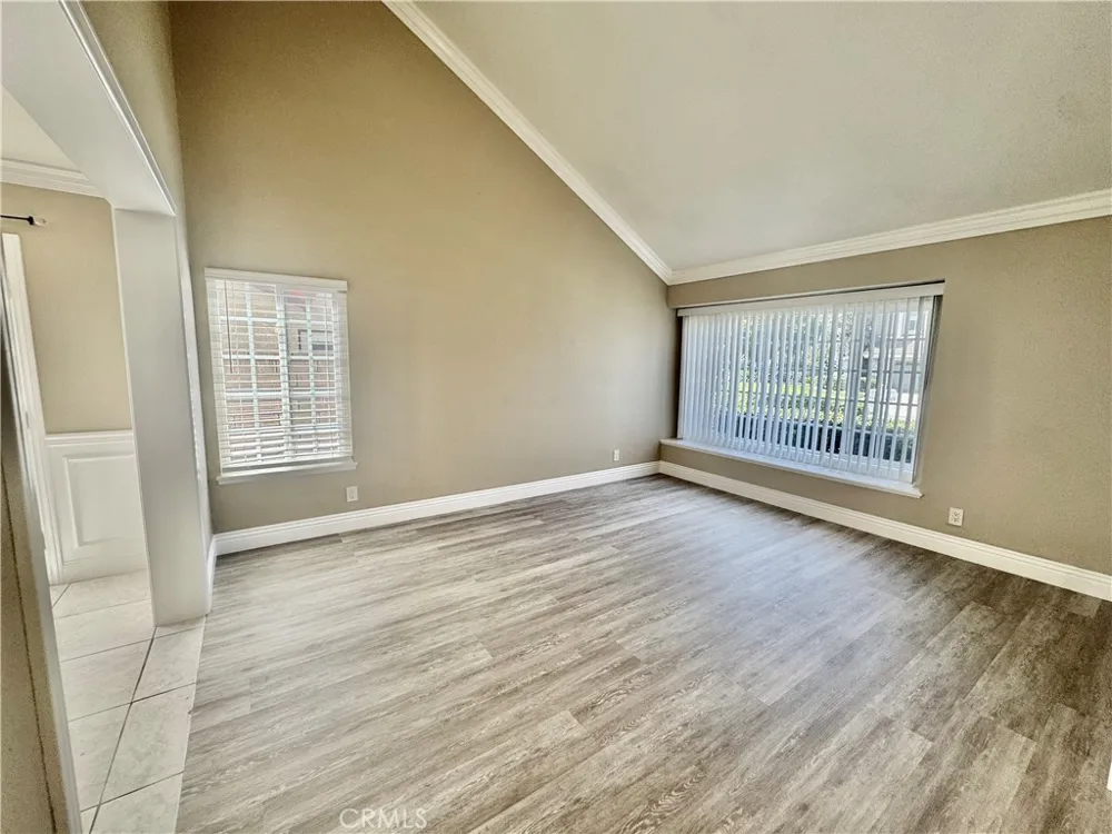 27084 Pinario Mission Viejo, CA 92692
