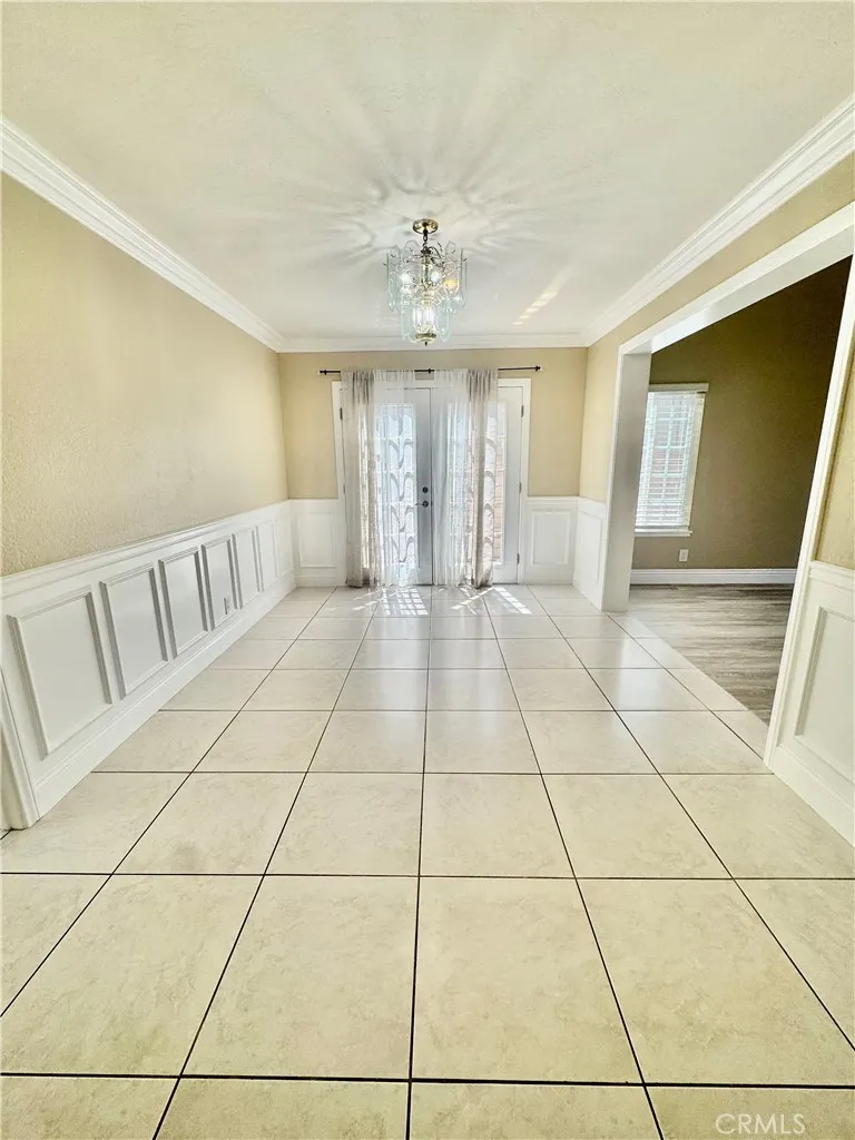 27084 Pinario Mission Viejo, CA 92692