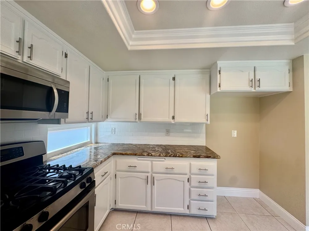 27084 Pinario Mission Viejo, CA 92692