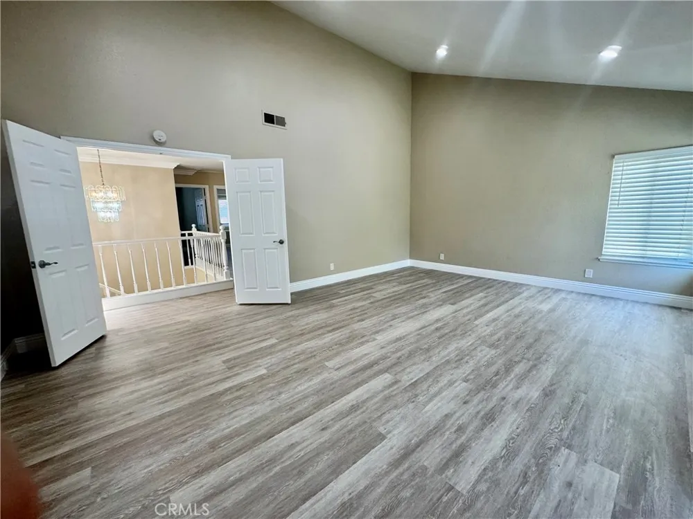 27084 Pinario Mission Viejo, CA 92692