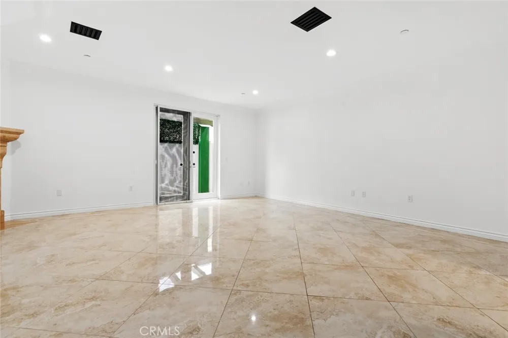 333 Milford Street #105 Glendale, CA 91203