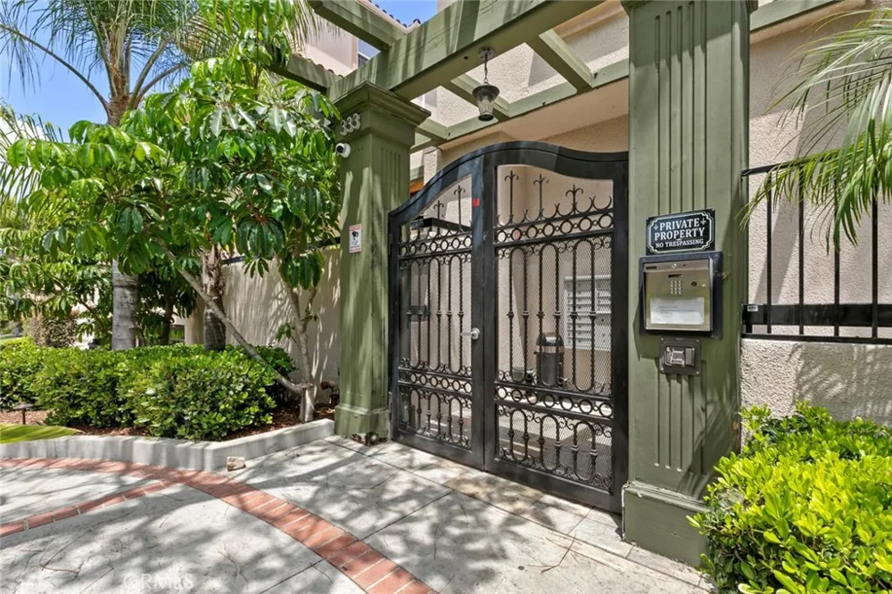 333 Milford Street #105 Glendale, CA 91203