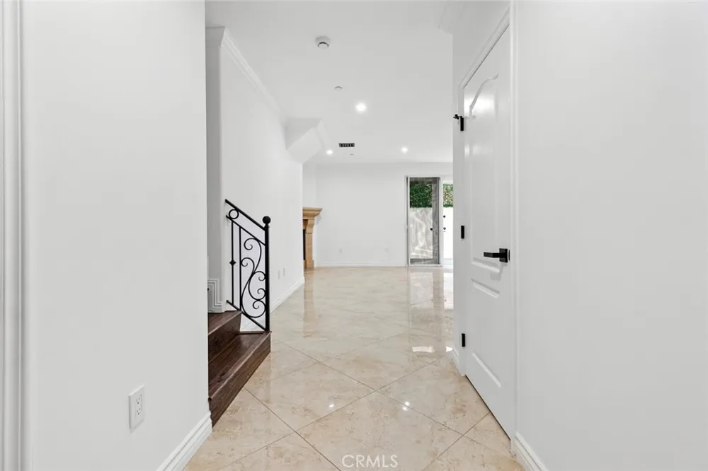 333 Milford Street #105 Glendale, CA 91203