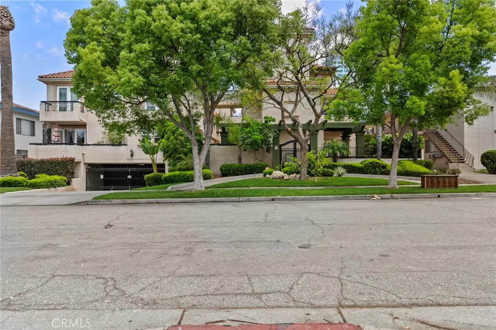 333 Milford Street #105 Glendale, CA 91203