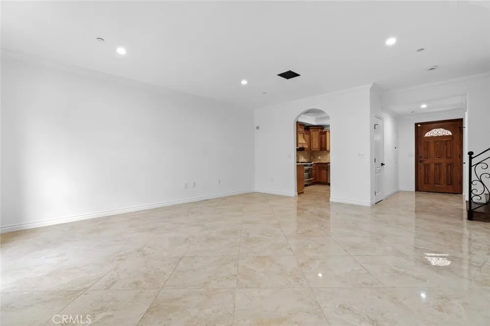 333 Milford Street #105 Glendale, CA 91203