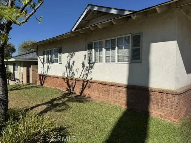 1517 S Main Street Corona, CA 92882