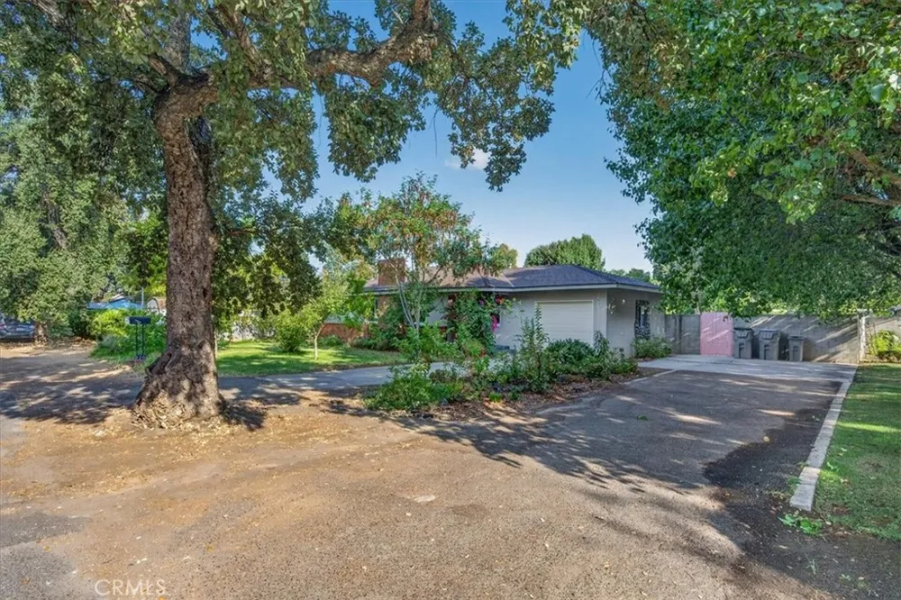 226 W Gettysburg Fresno, CA 93705