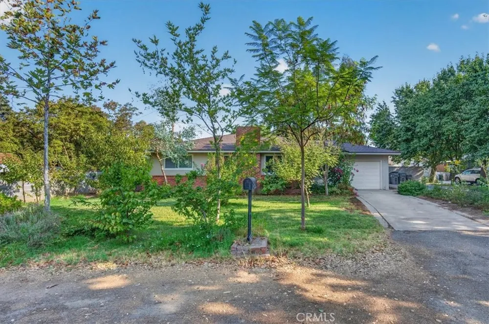 226 W Gettysburg Fresno, CA 93705