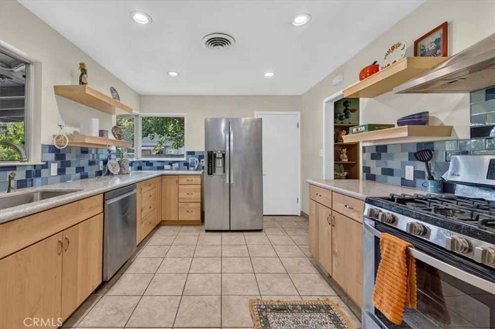 226 W Gettysburg Fresno, CA 93705