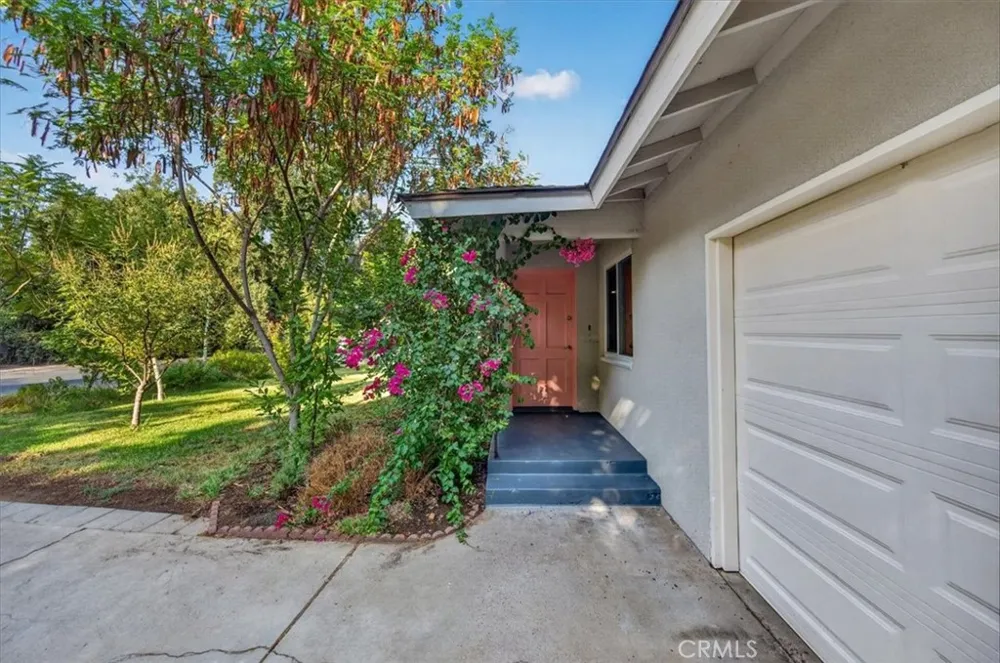 226 W Gettysburg Fresno, CA 93705