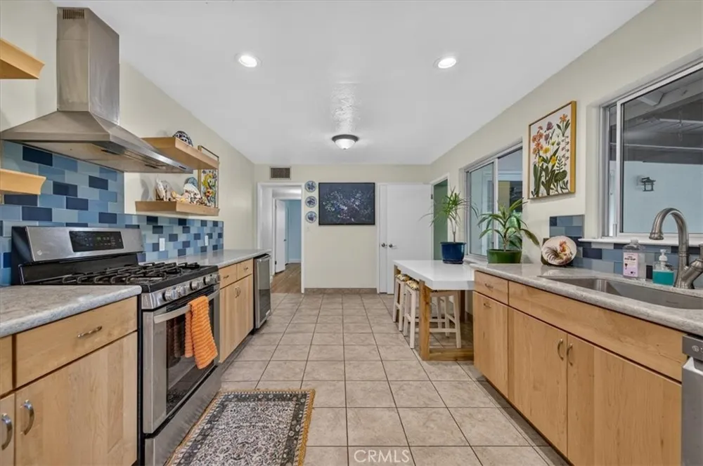 226 W Gettysburg Fresno, CA 93705