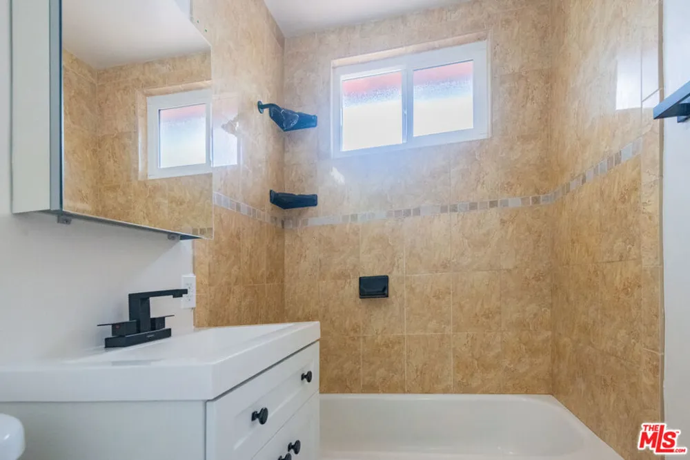 2107 Pullman #B Redondo Beach, CA 90278