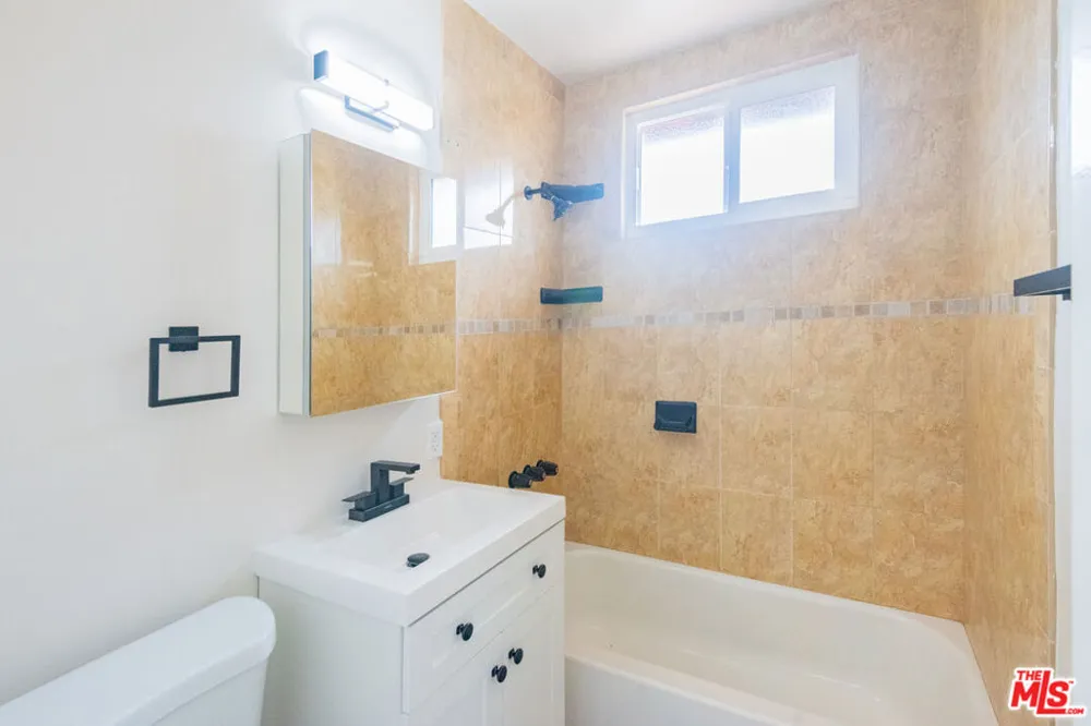 2107 Pullman #B Redondo Beach, CA 90278