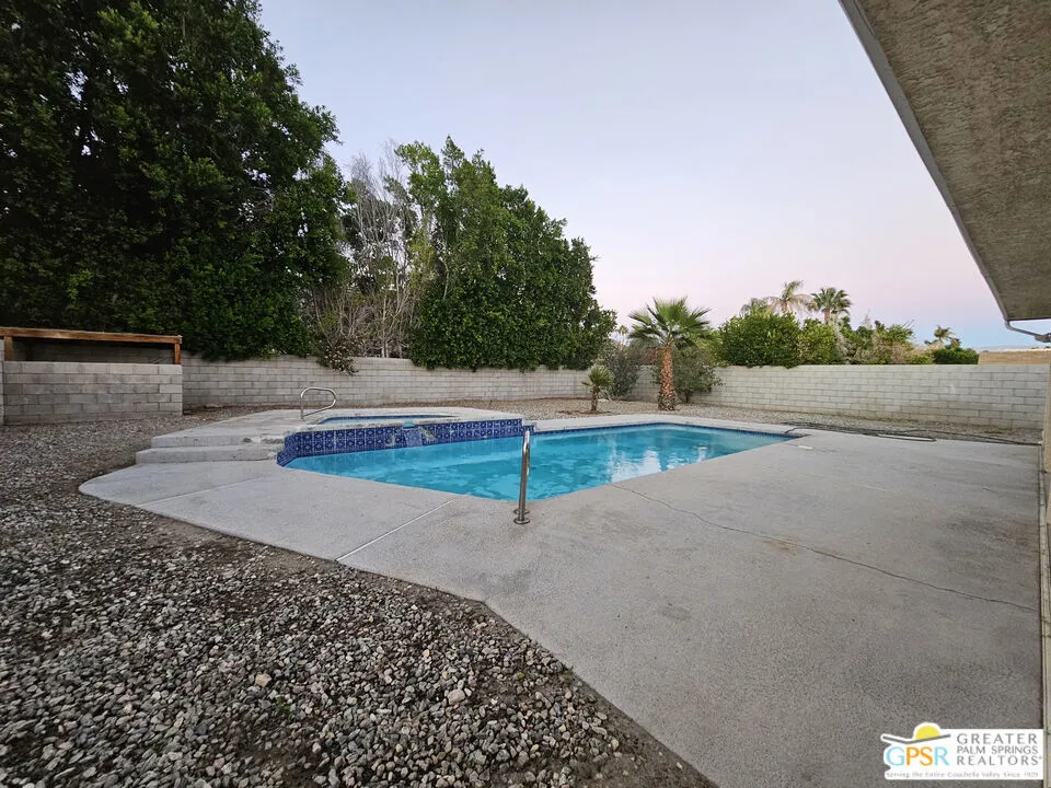 68250 Durango Road Cathedral City, CA 92234
