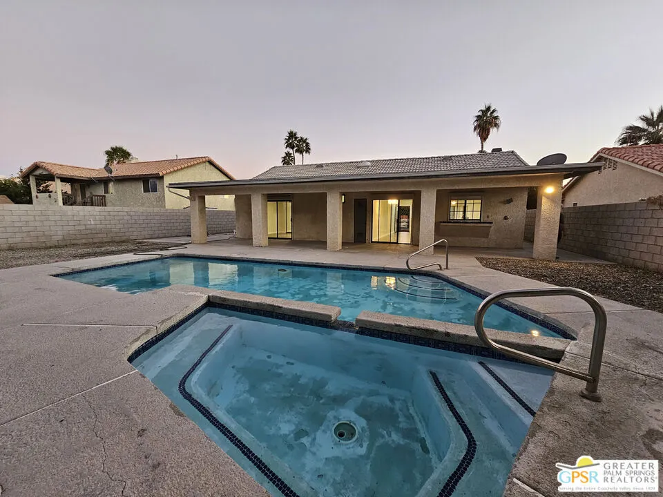 68250 Durango Road Cathedral City, CA 92234