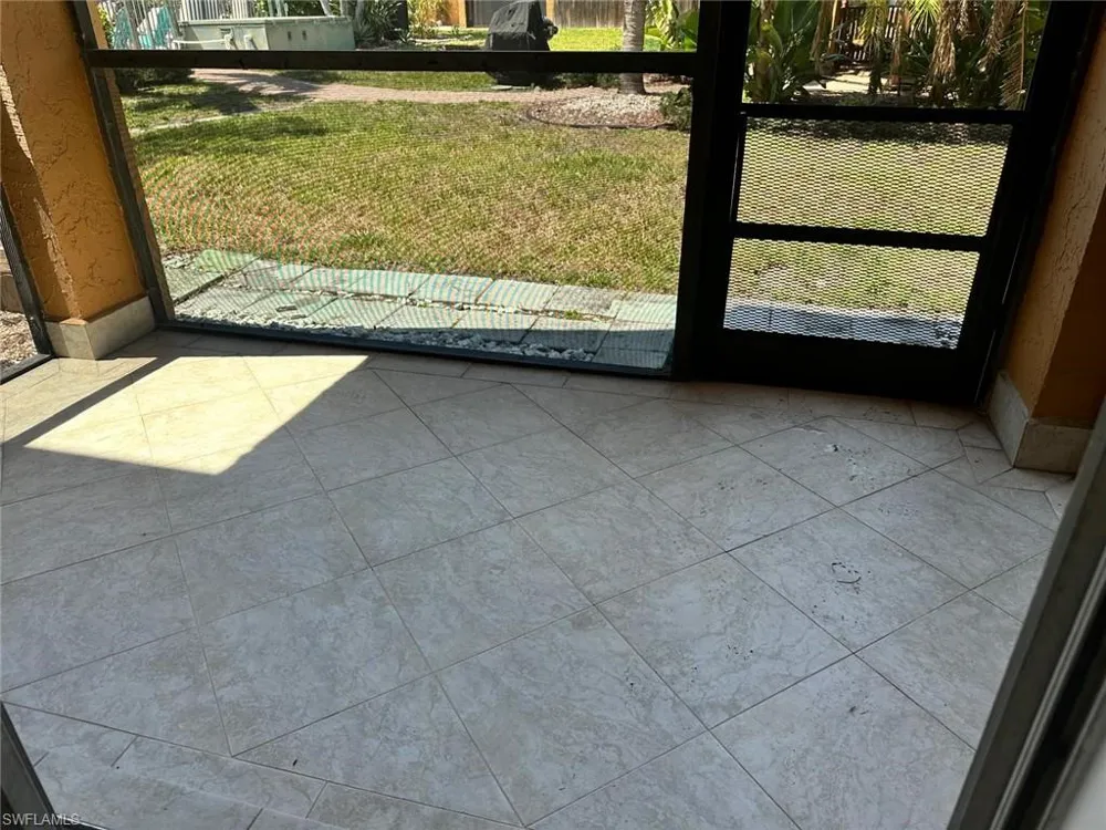 12642 KENWOOD LANE #B Fort Myers, FL 33907
