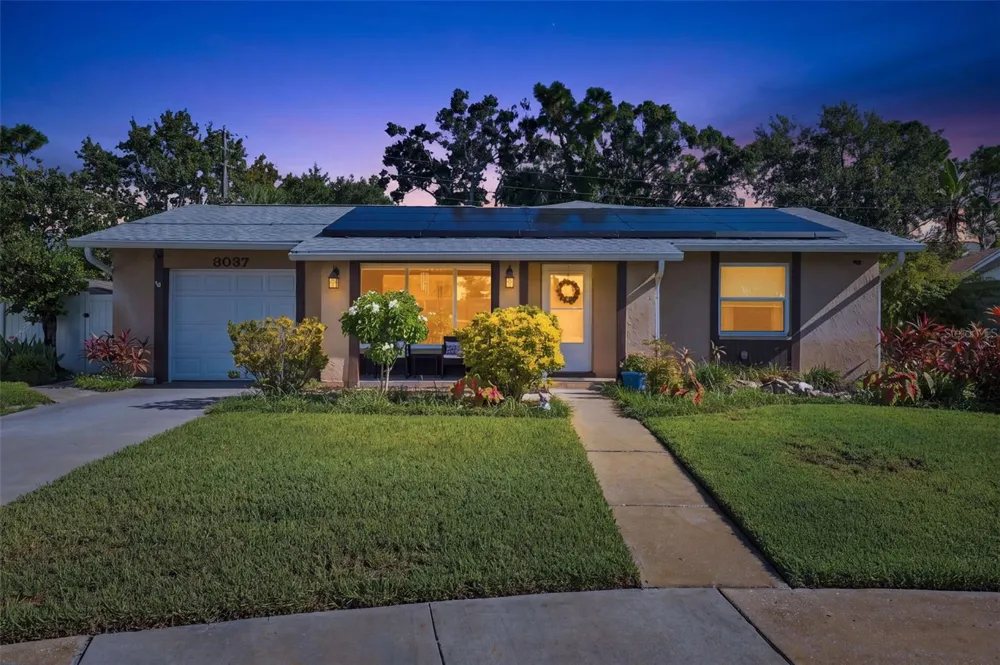 8037 POWDER HORN CIRCLE Largo, FL 33773