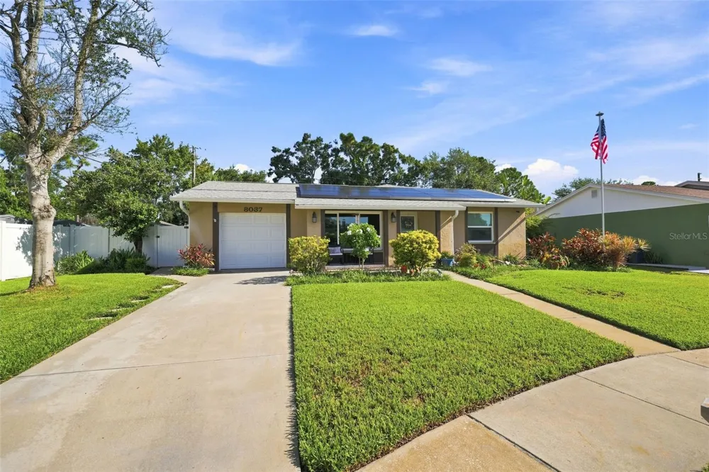 8037 POWDER HORN CIRCLE Largo, FL 33773