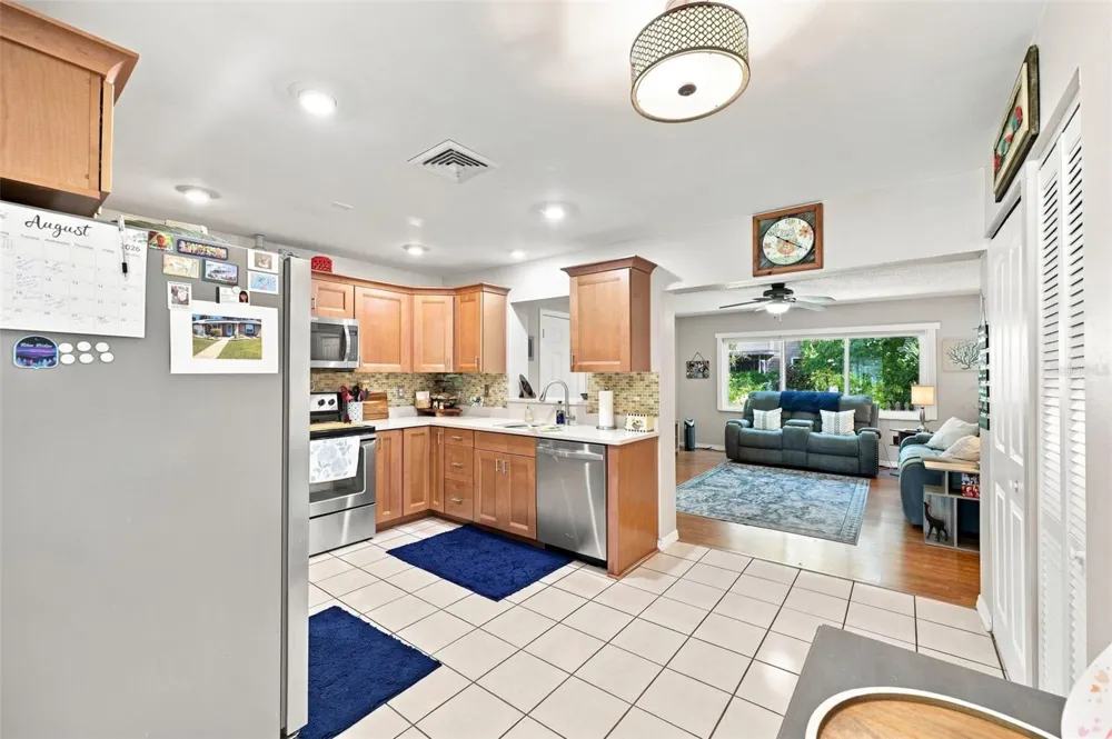 8037 POWDER HORN CIRCLE Largo, FL 33773