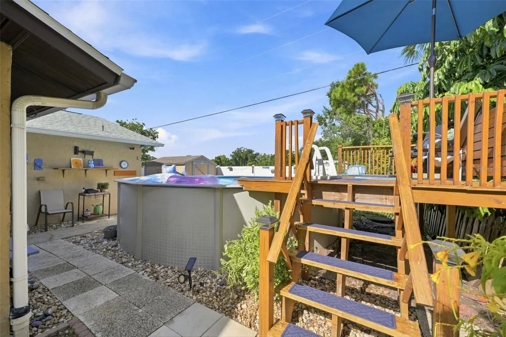 8037 POWDER HORN CIRCLE Largo, FL 33773