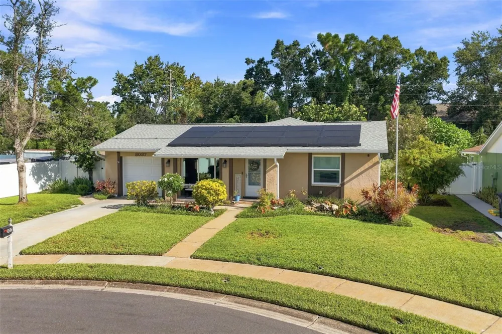8037 POWDER HORN CIRCLE Largo, FL 33773