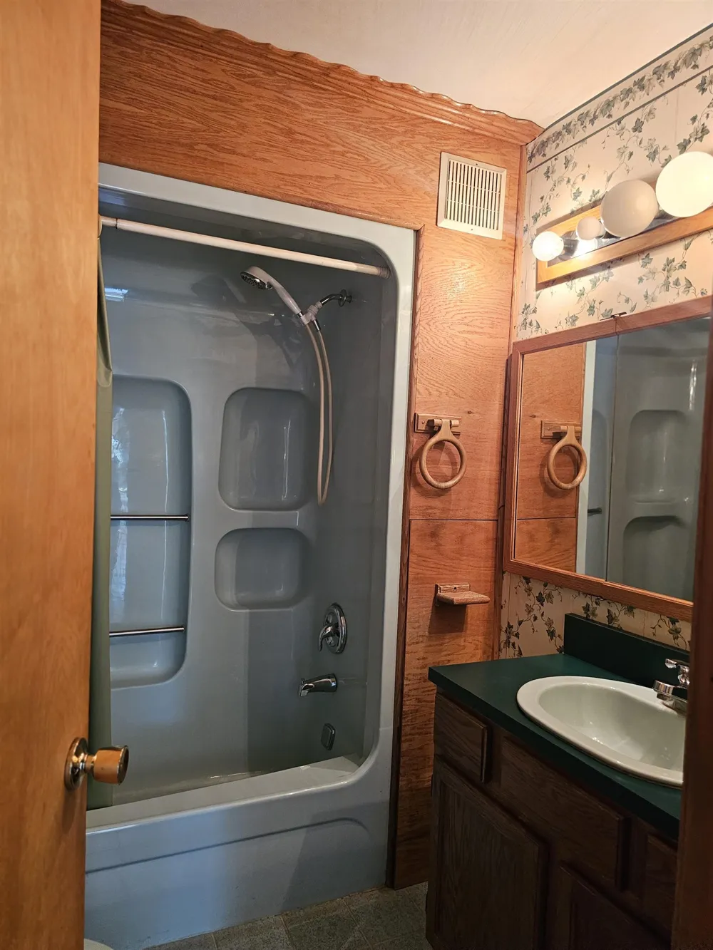 7282 Rollways Road Plainfield Township, MI 48761