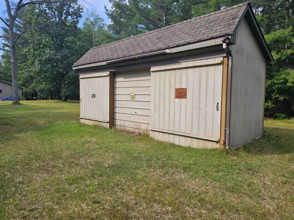 7282 Rollways Road Plainfield Township, MI 48761