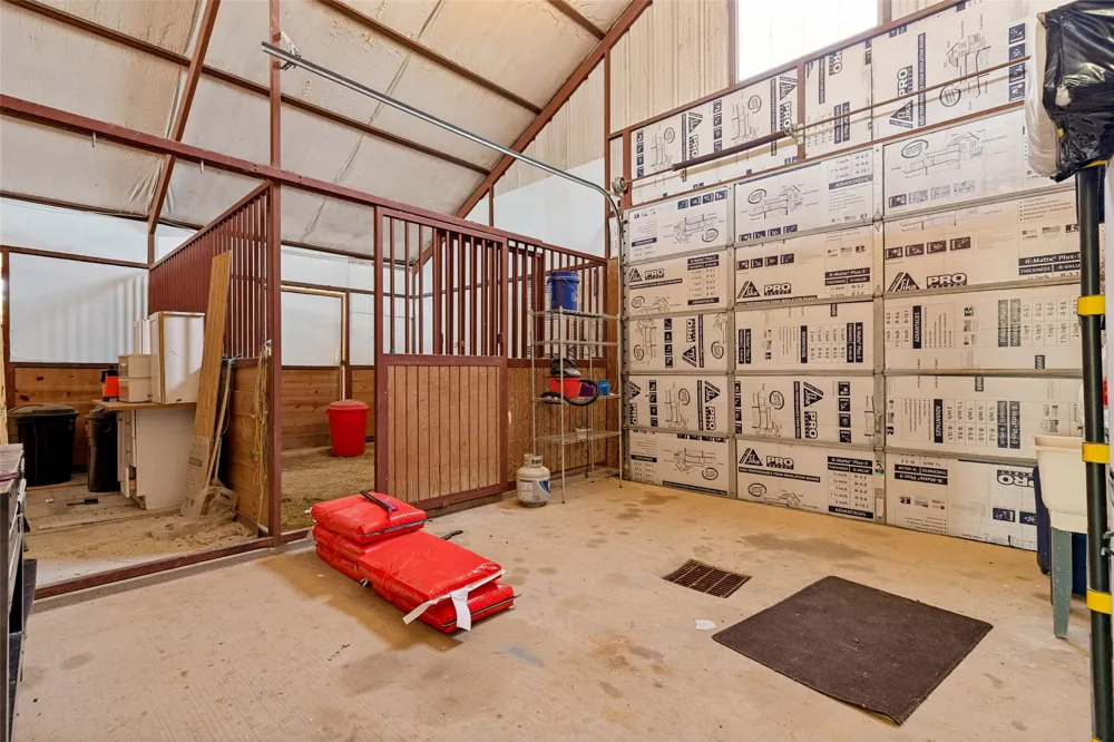 225 County Road 286 Collinsville, TX 76233