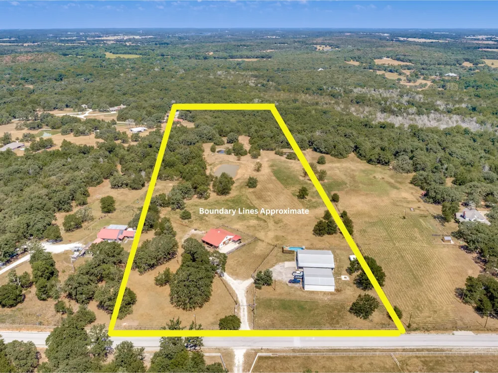 225 County Road 286 Collinsville, TX 76233