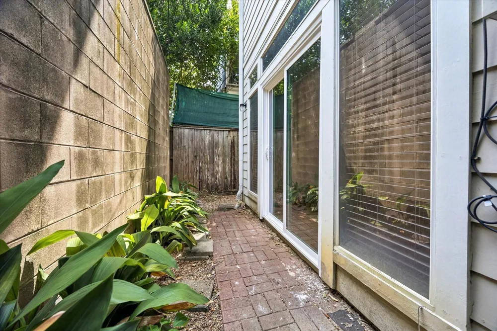 1334 Fairview Avenue Houston, TX 77006