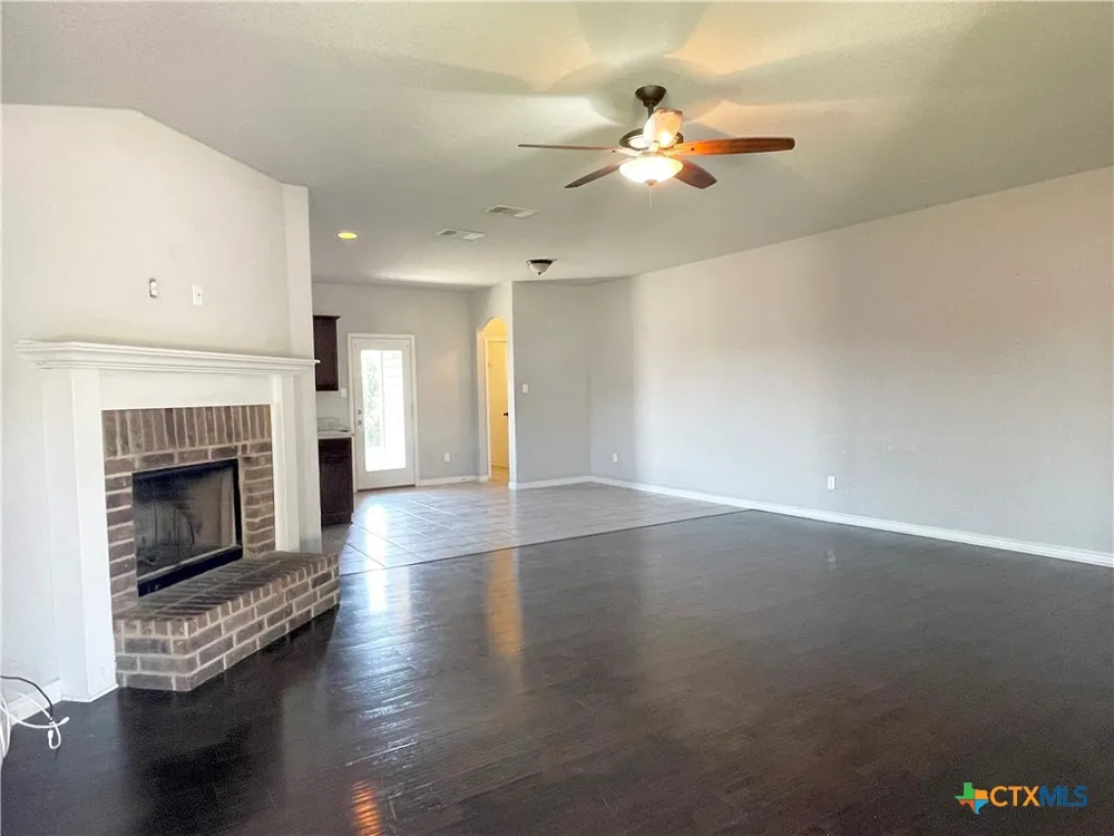 2525 Elk Creek Street Temple, TX 76504