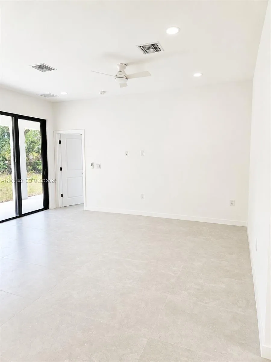 503 W 10 Lehigh Acres, FL 33971