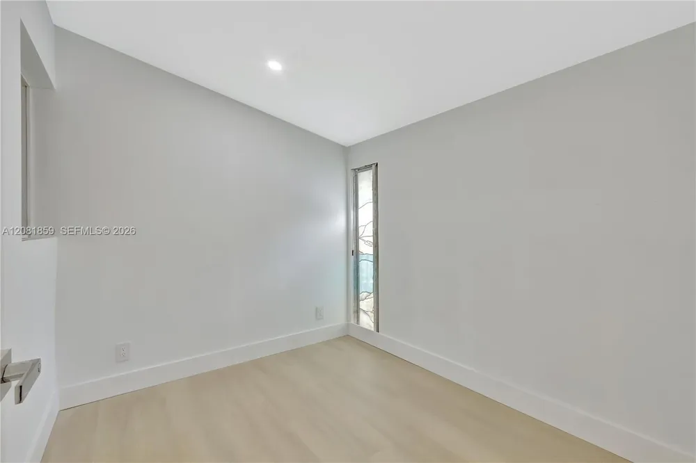 1720 SW 23rd Ave Fort Lauderdale, FL 33312