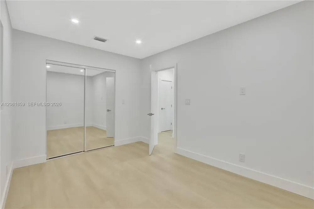 1720 SW 23rd Ave Fort Lauderdale, FL 33312