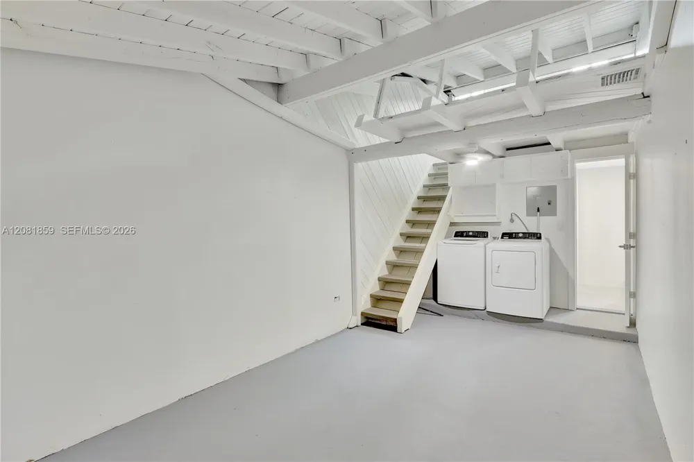 1720 SW 23rd Ave Fort Lauderdale, FL 33312