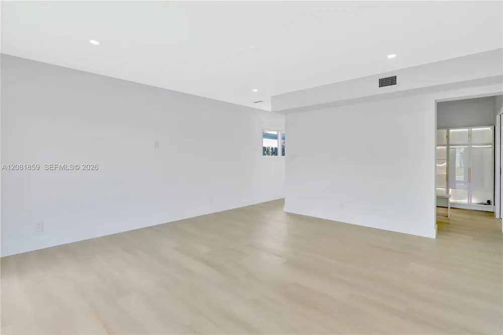 1720 SW 23rd Ave Fort Lauderdale, FL 33312
