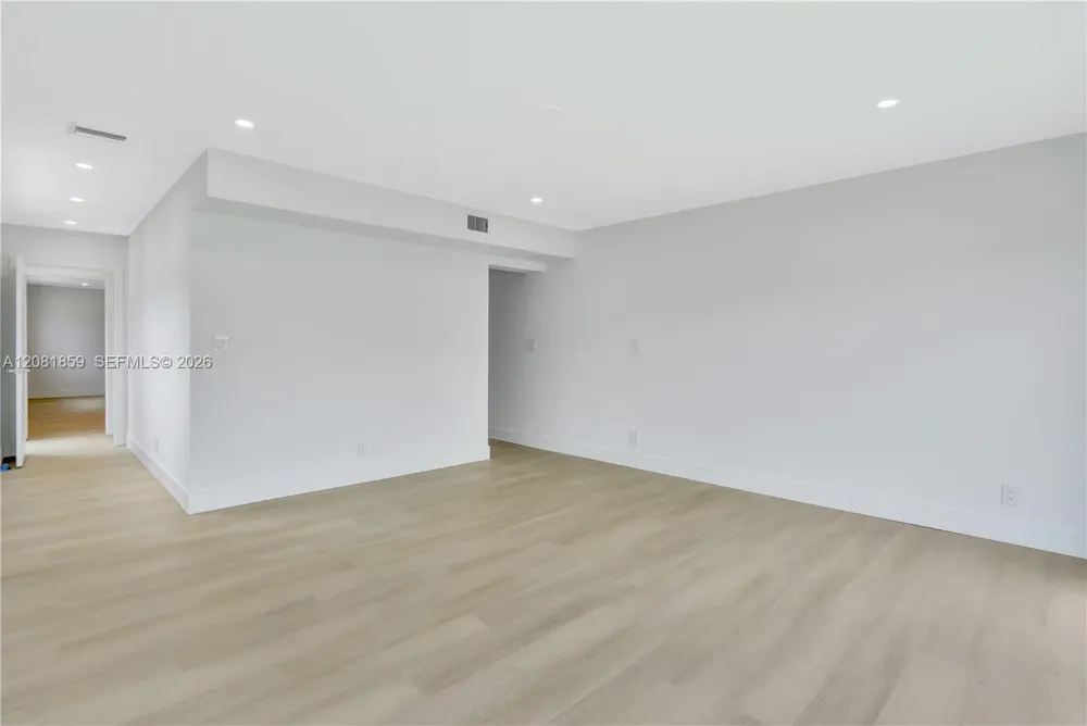 1720 SW 23rd Ave Fort Lauderdale, FL 33312
