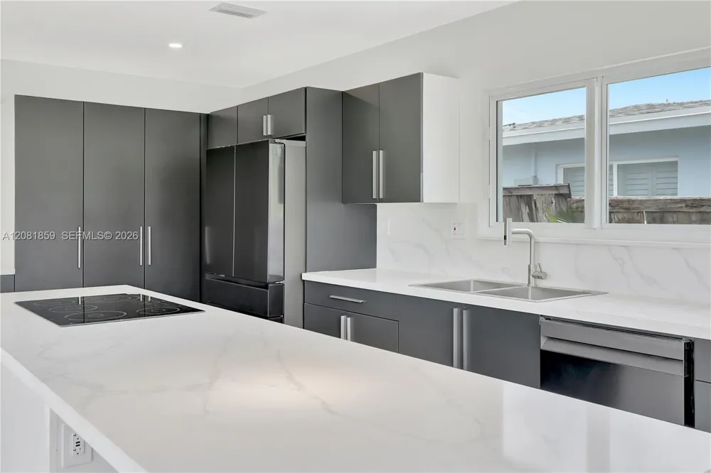 1720 SW 23rd Ave Fort Lauderdale, FL 33312