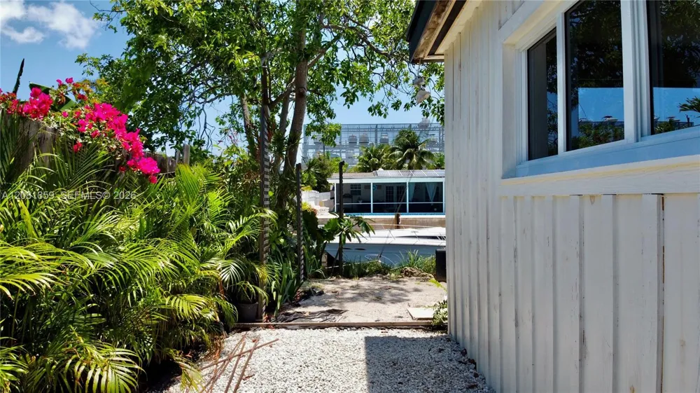 1720 SW 23rd Ave Fort Lauderdale, FL 33312