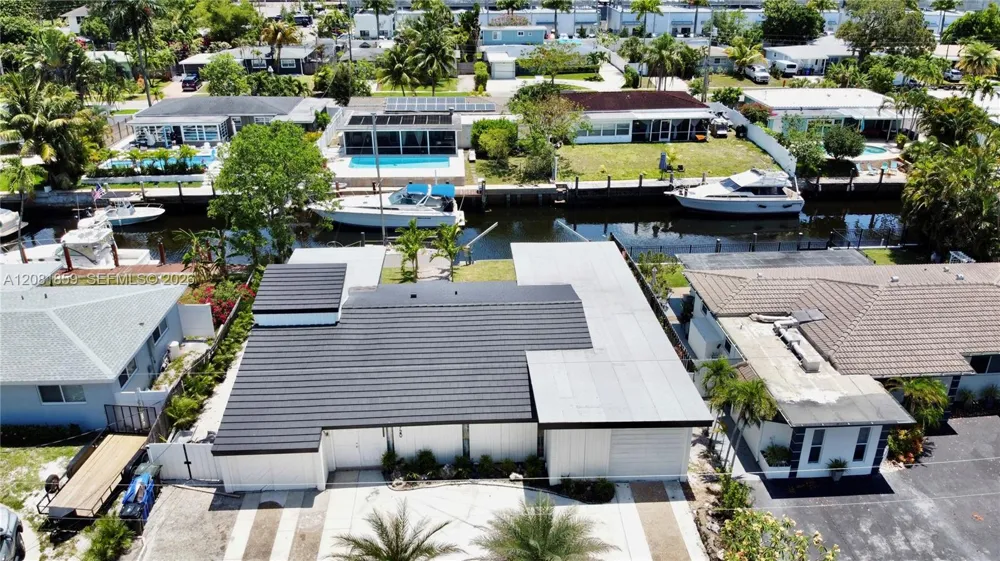 1720 SW 23rd Ave Fort Lauderdale, FL 33312