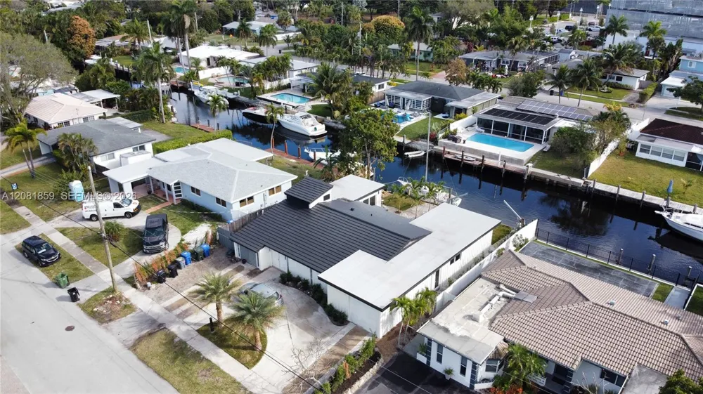1720 SW 23rd Ave Fort Lauderdale, FL 33312