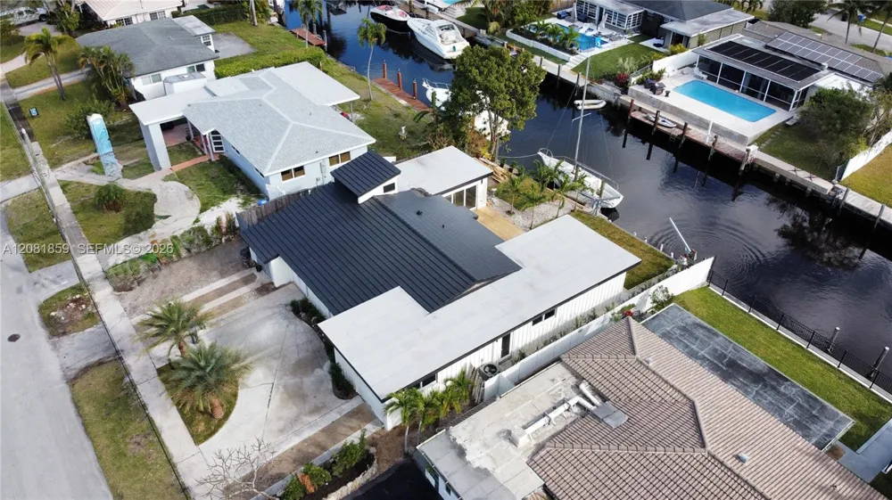 1720 SW 23rd Ave Fort Lauderdale, FL 33312