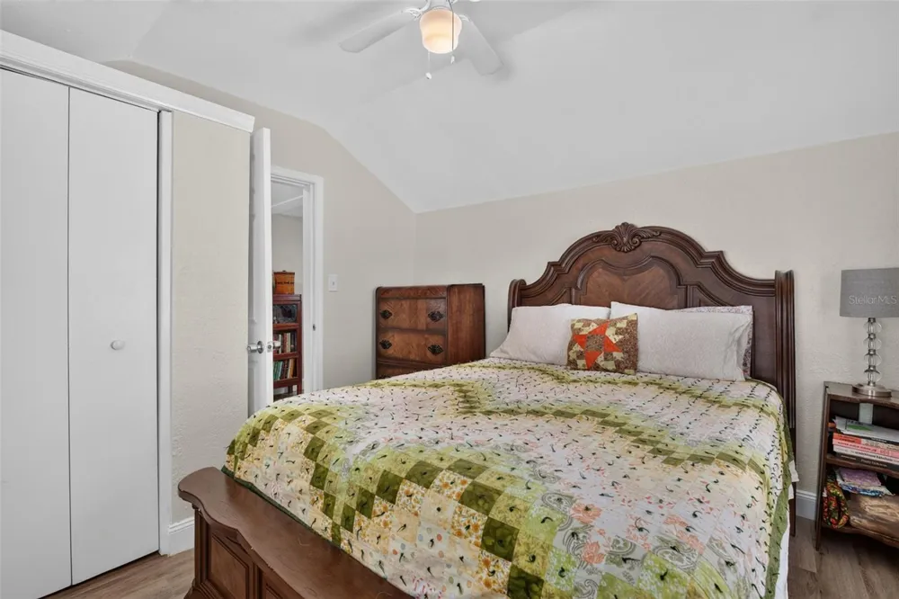 5161 RENA STREET St Petersburg, FL 33709