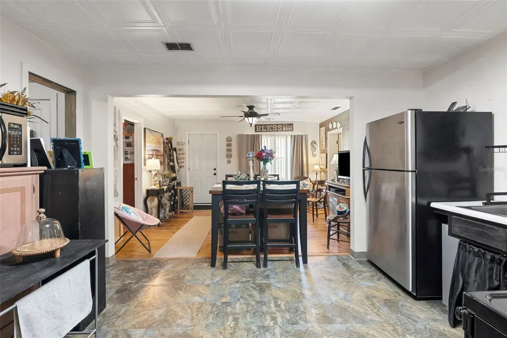 8709 EL PORTAL DRIVE Tampa, FL 33604
