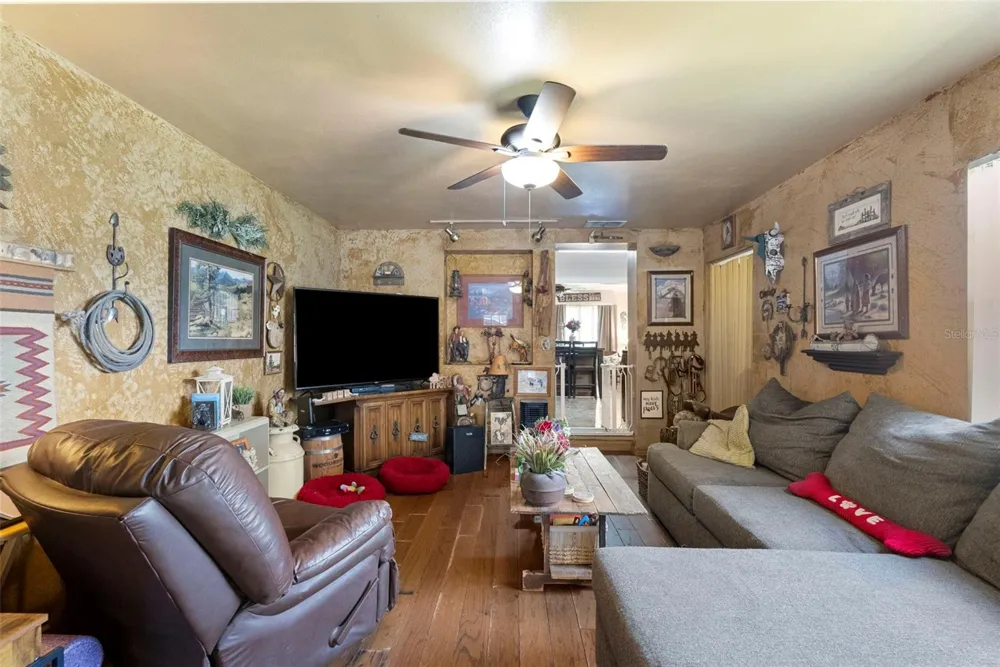 8709 EL PORTAL DRIVE Tampa, FL 33604