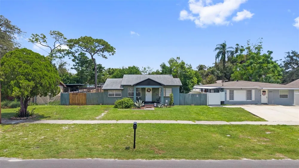 8709 EL PORTAL DRIVE Tampa, FL 33604