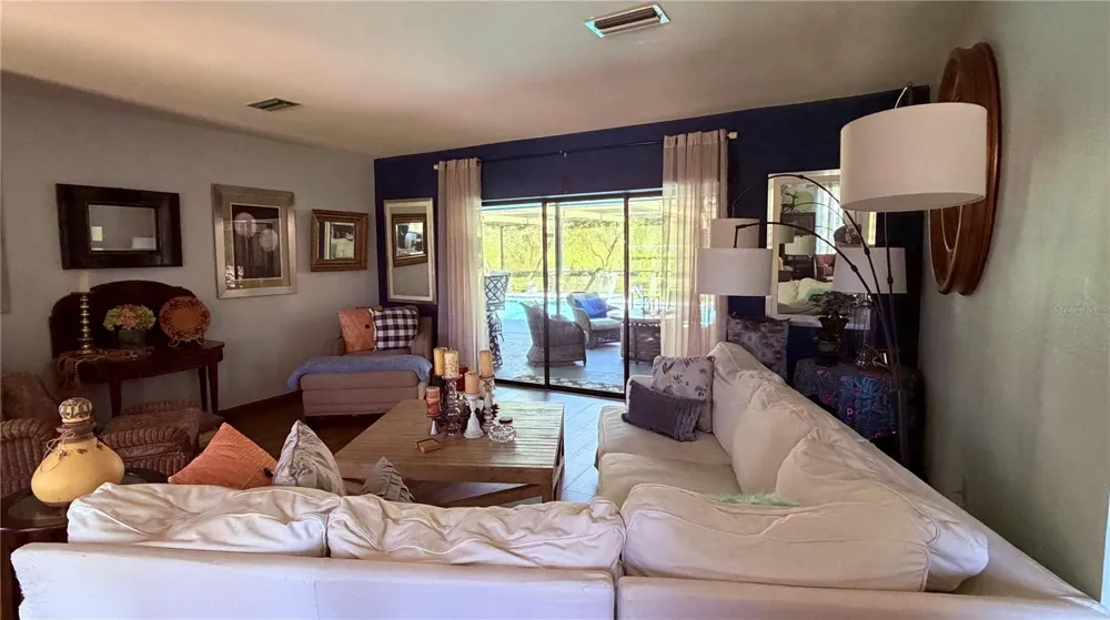 8057 DELAWARE DRIVE Weeki Wachee, FL 34607