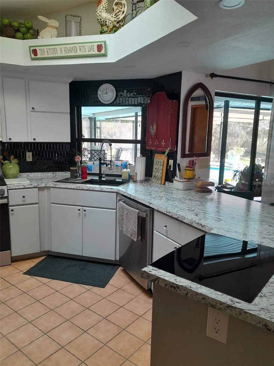 8057 DELAWARE DRIVE Weeki Wachee, FL 34607